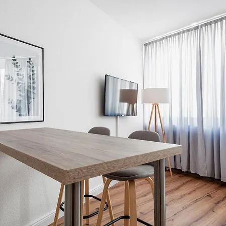 Limehome Viehofer Straße Apartment *